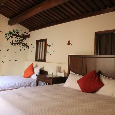 Longmen Inn Bed And Breakfast Jinning Exterior foto